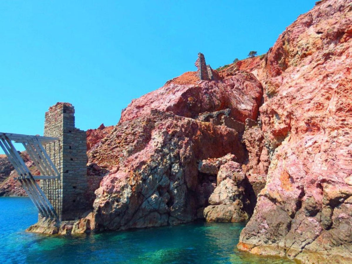 The 19th century iron and manganese mines in Vani as part of our guided tour