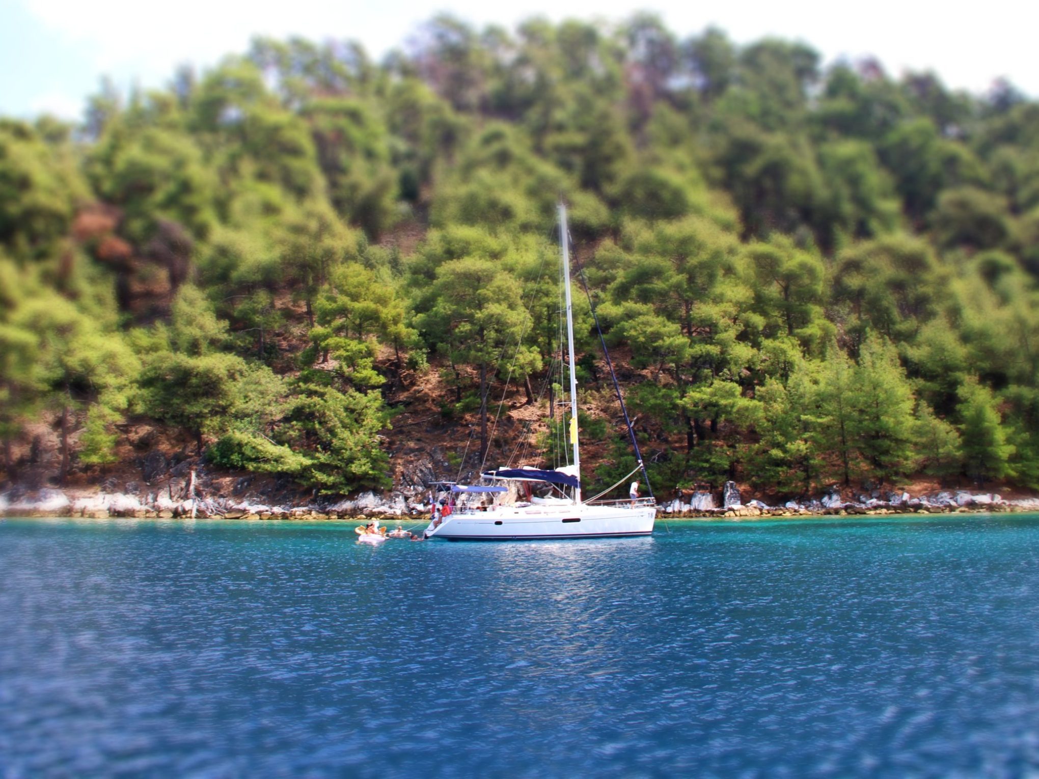 Sun Odyssey 44i anchored