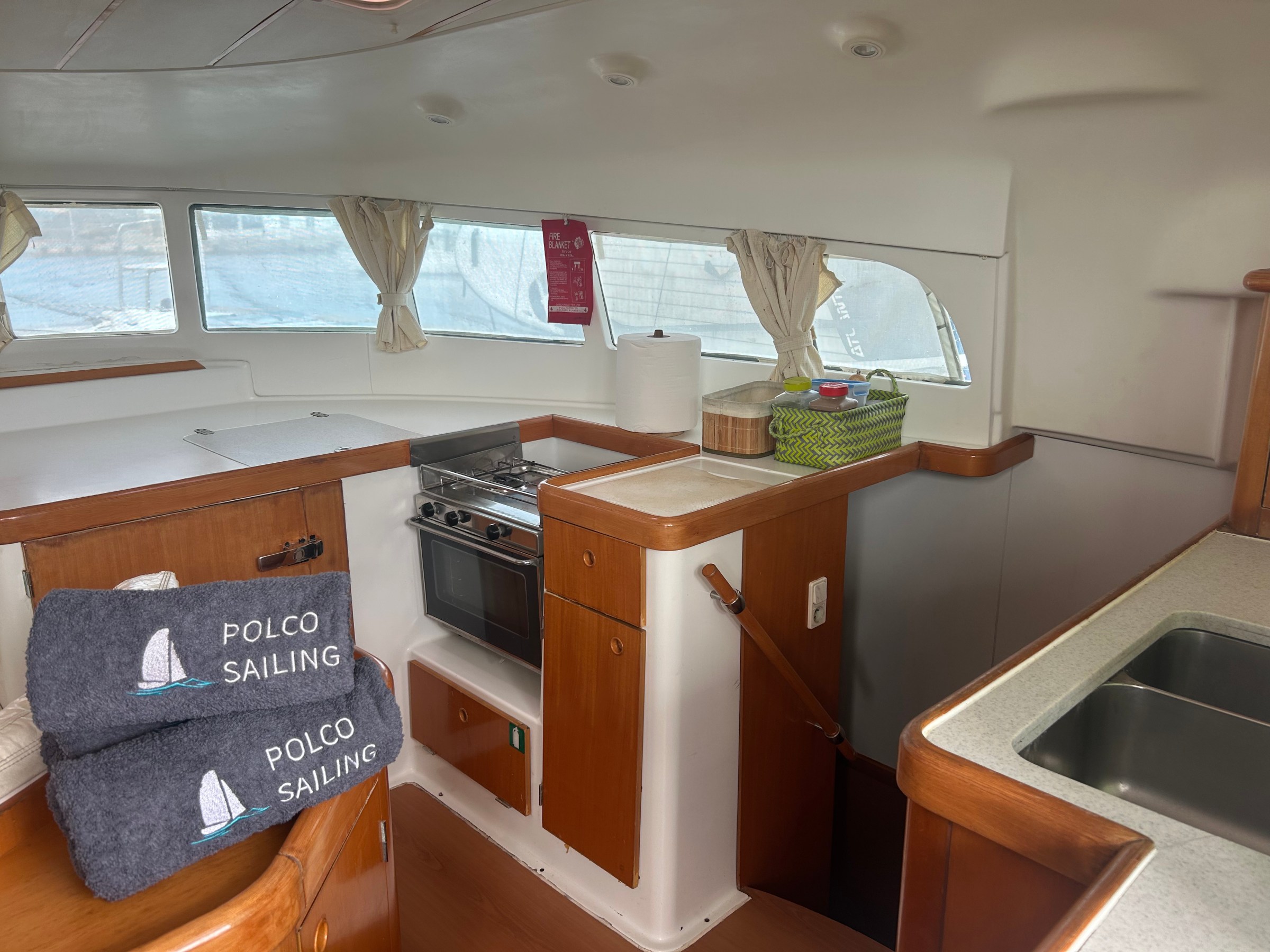 LAGOON 410s2 INTERIOR